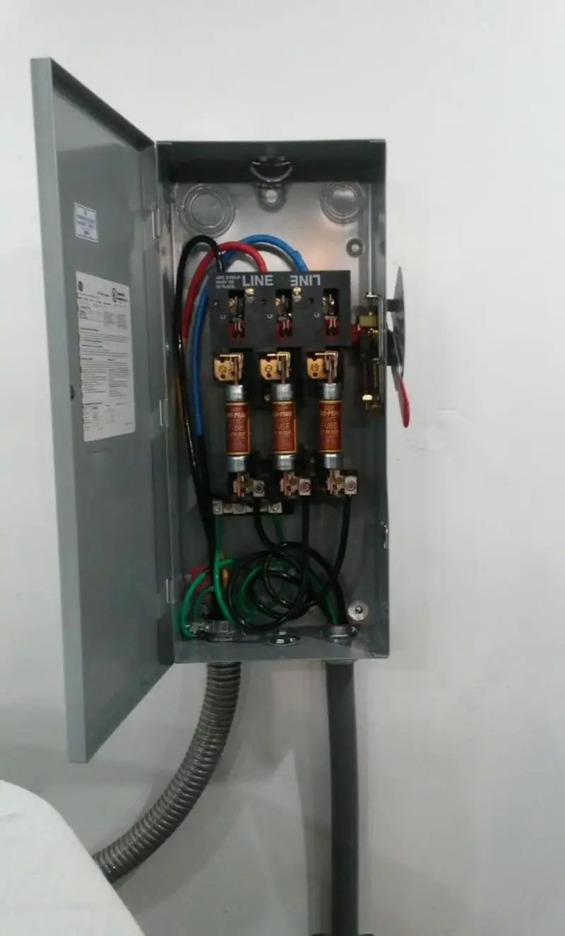 Three-phase disconnect switch installed for Electrical Wiring & Rewiring in Cassville
